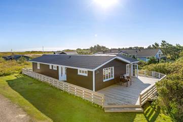 Ferienhaus für 8 Personen, mit Sauna in Lakolk