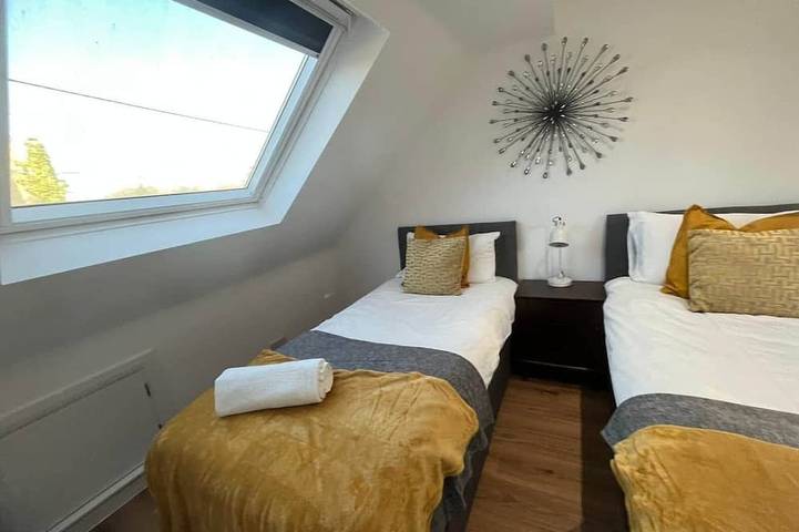 Woodfield Cottage, 3Br, Free Wifi, parking, Close to Gatwick in Crawley, Sussex de l'Ouest