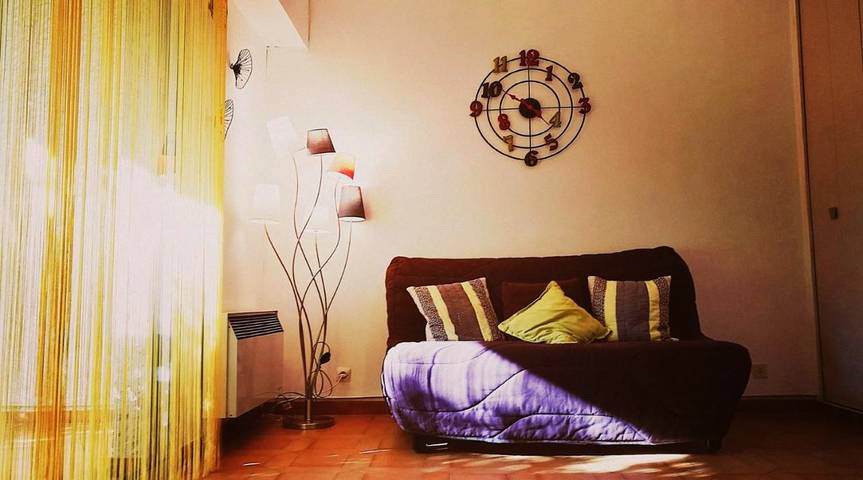 Gîte pour 3 personnes, avec terrasse dans Casino De Cassis - 2