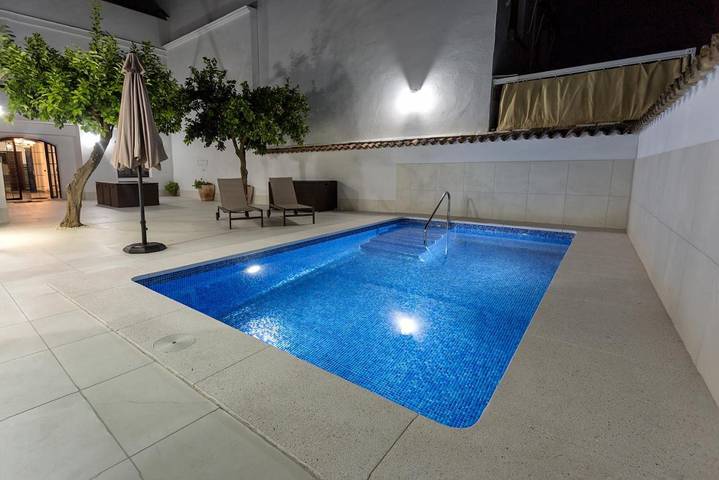 Apartamento para 11 personas, con Balcón y Terraza además de Jardín y Piscina en Almodóvar del Río