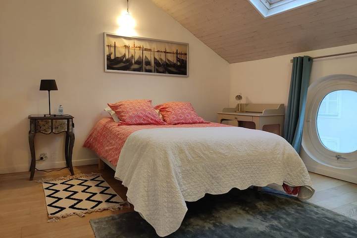 Location de vacances pour 2 personnes à Suresnes