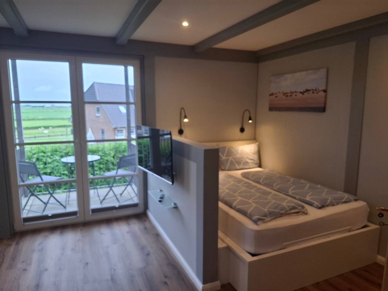 Ganze Wohnung, Apartment „Kleine Lodge“ mit Balkon und Wlan in Pellworm, Nordseeküste