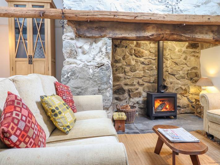 Ty Newydd Uchaf in Snowdonia