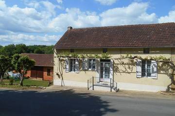 Gîte pour 5 personnes, avec terrasse et jardin à Meyrals