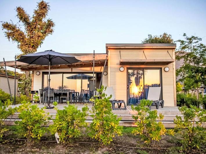 Location de vacances pour 6 personnes, avec piscine ainsi que terrasse et jardin à Santa-Maria-Poggio