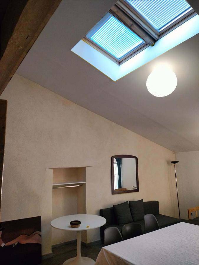 Gîte pour 4 personnes, avec piscine et vue à Charleval - 2