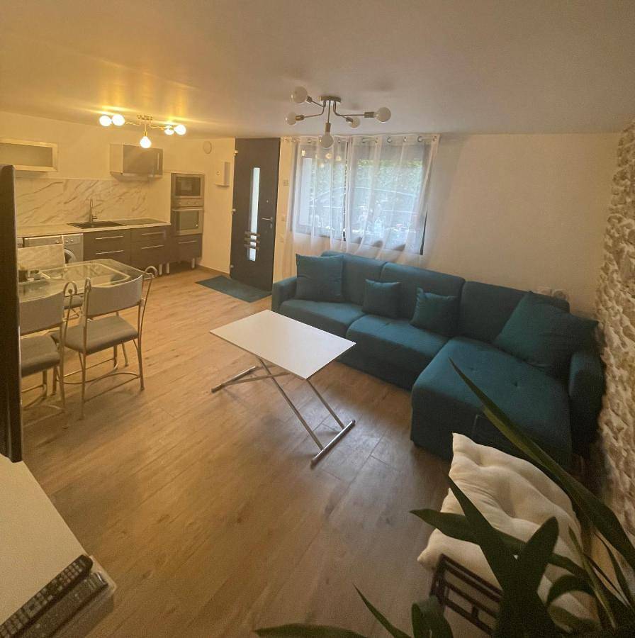 Appartement entier, Appartement en bord de seine in Le Coudray-Montceaux, Essonne