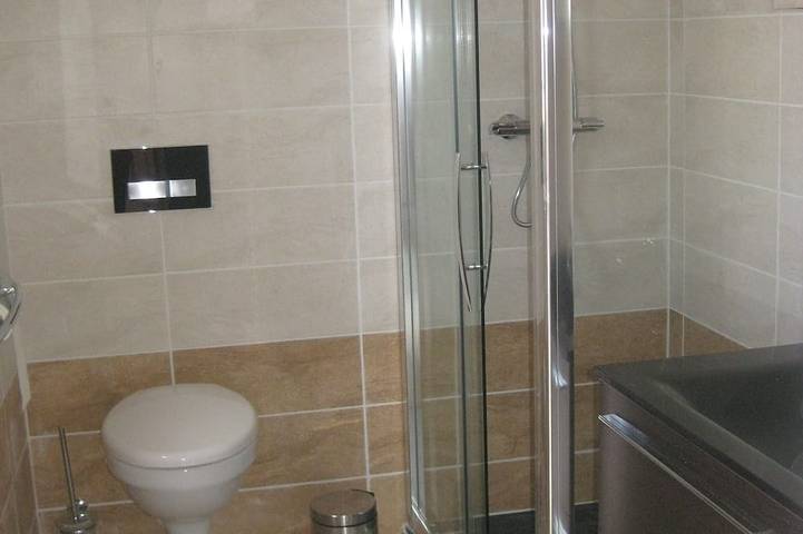 Gîte pour 4 personnes, avec jacuzzi et jardin ainsi que piscine et terrasse à Ensuès-la-Redonne - 3