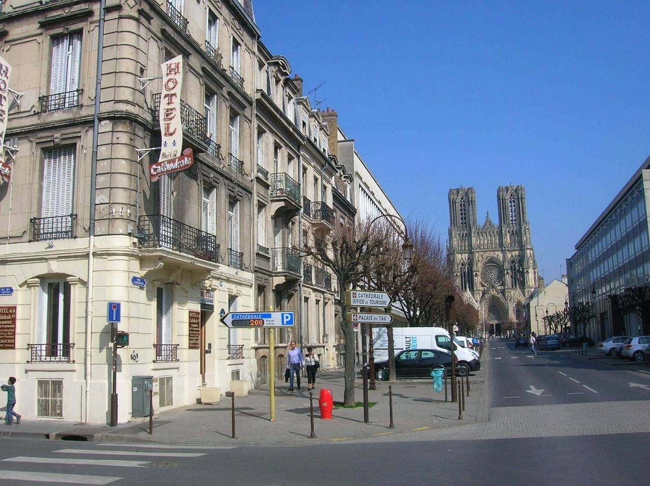 Hôtel De La Cathédrale in Reims, Marne