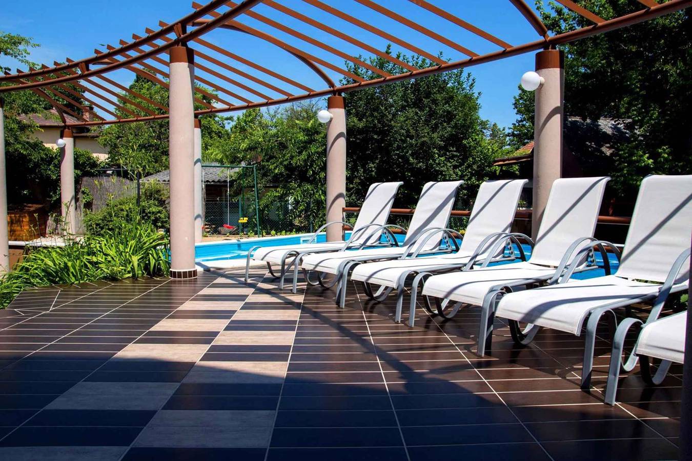 Ferienhaus mit Pool und Whirlpool nur 100 m vom Strand  in Siofok, Siófok und Umgebung