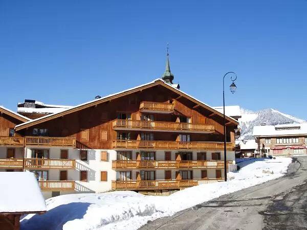 Appartement entier, Appartement cœur village avec piscine in Notre-Dame-de-Bellecombe, Région d'Albertville