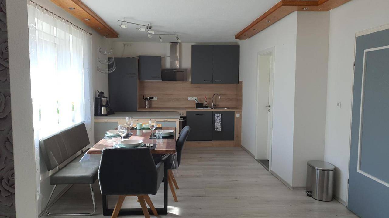 Ganze Wohnung, Ferienwohnung Christel und Andreas in Sulzfeld, Rhön-Bayern