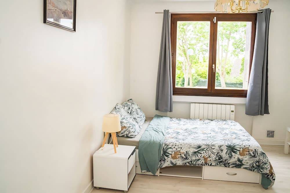 Appartement entier, Qhome 1 - Studio entre Paris et Disney*Parking privé in Villiers-sur-Marne, Val-de-Marne