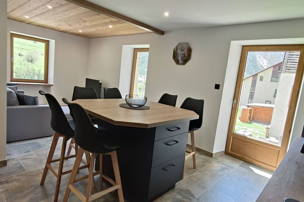 Ganze Wohnung, Charmant Appartement Proche de Briançon et Serre Chevalier in Cervières, Briançon und Umgebung
