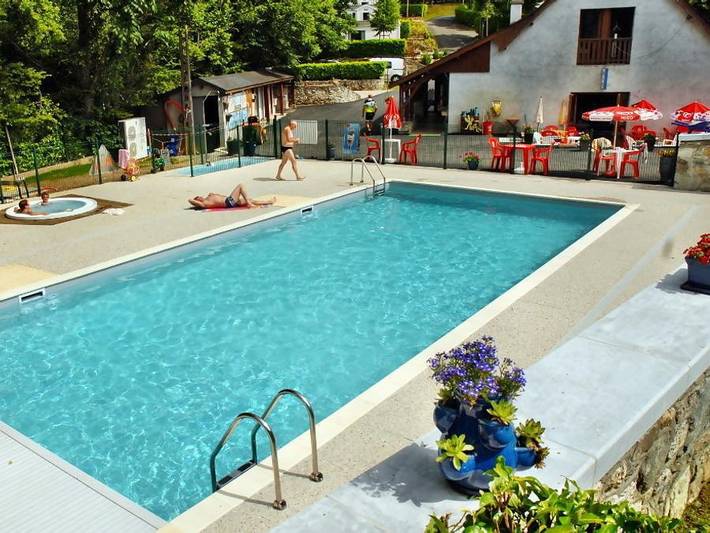 Mobil home pour 6 personnes, avec jacuzzi, animaux acceptés à Laruns
