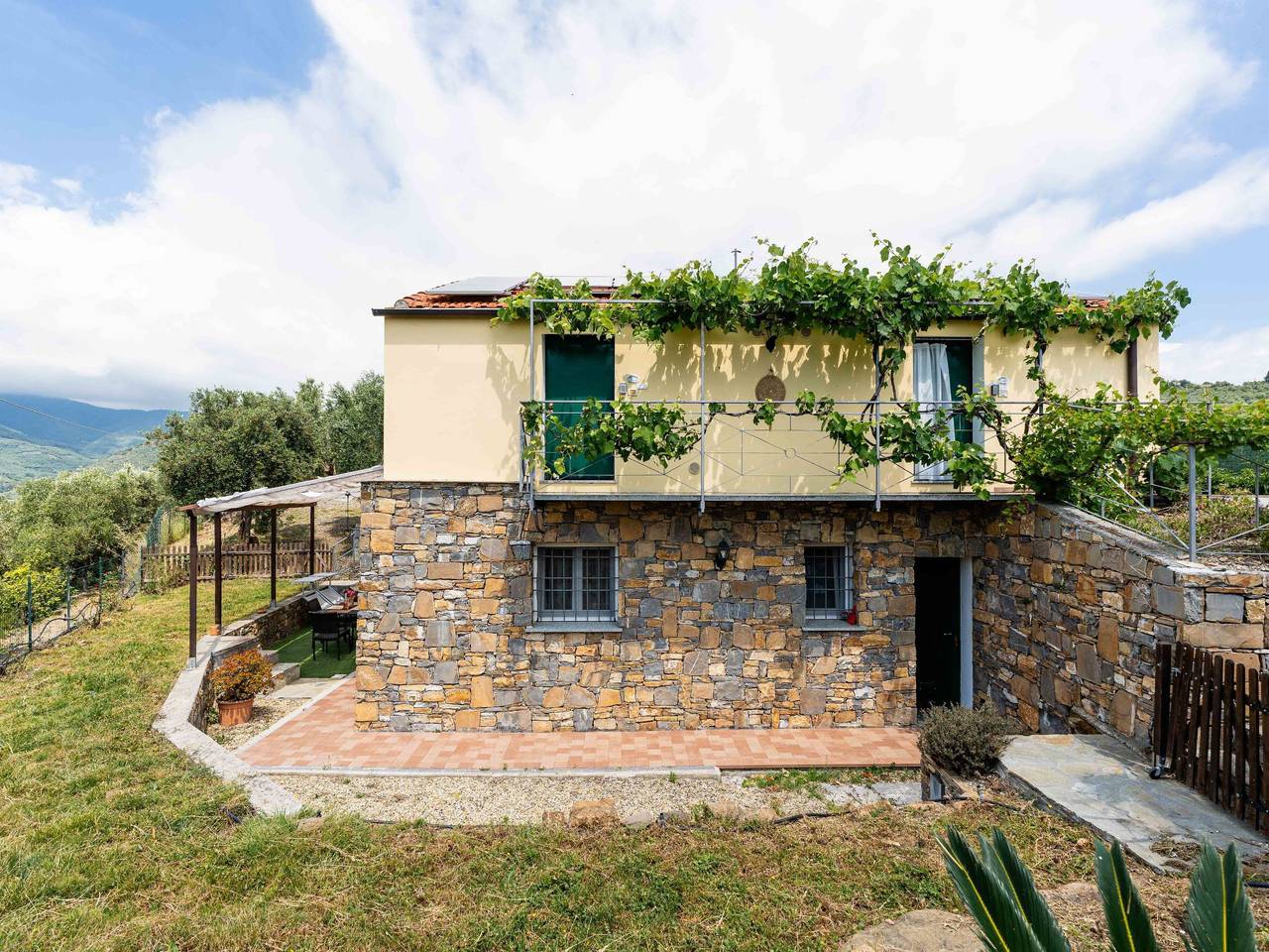 Olive Lodge in Civezza, Riviera di Ponente
