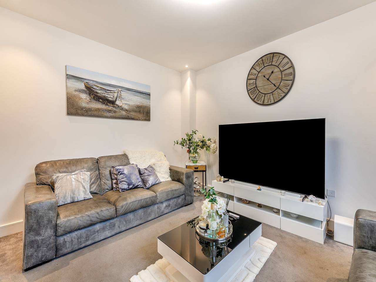 Luxury Living in Thanington Without, Kent