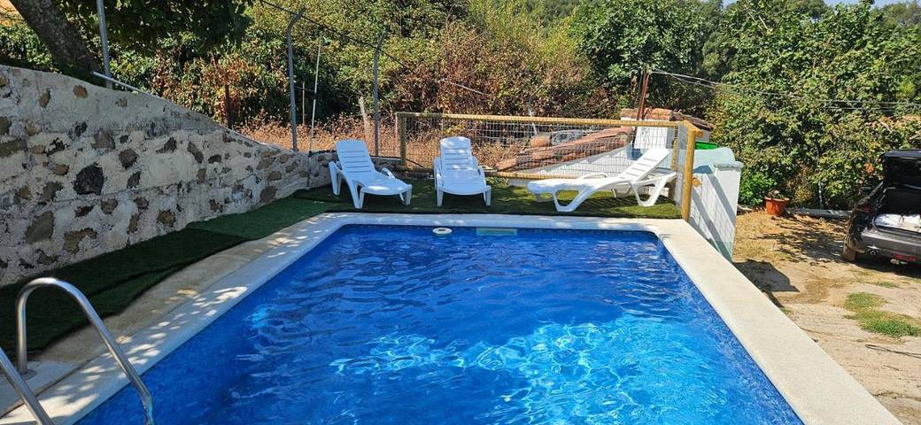 Apartamento para 8 personas, con Terraza además de Piscina y Vistas en Cortegana