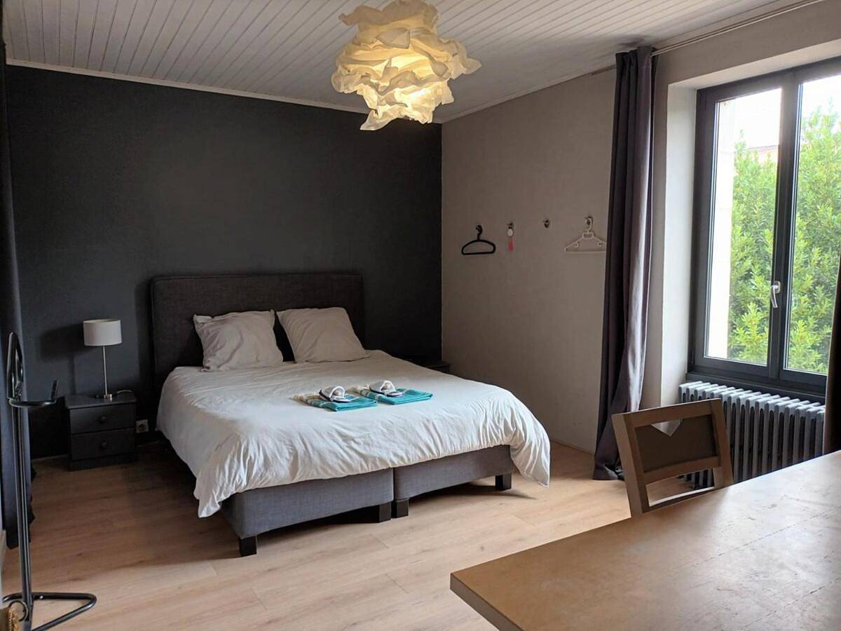 Maison spacieuse avec piscine sans vis à vis 8 pers in Latillé, Vienne (France)