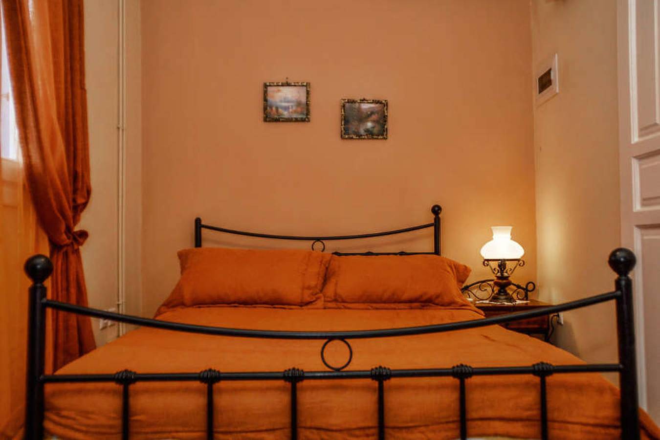 Geheel vakantieappartement, Mainades Studio - Evrypyli Serene Escape in Andros in Andros
