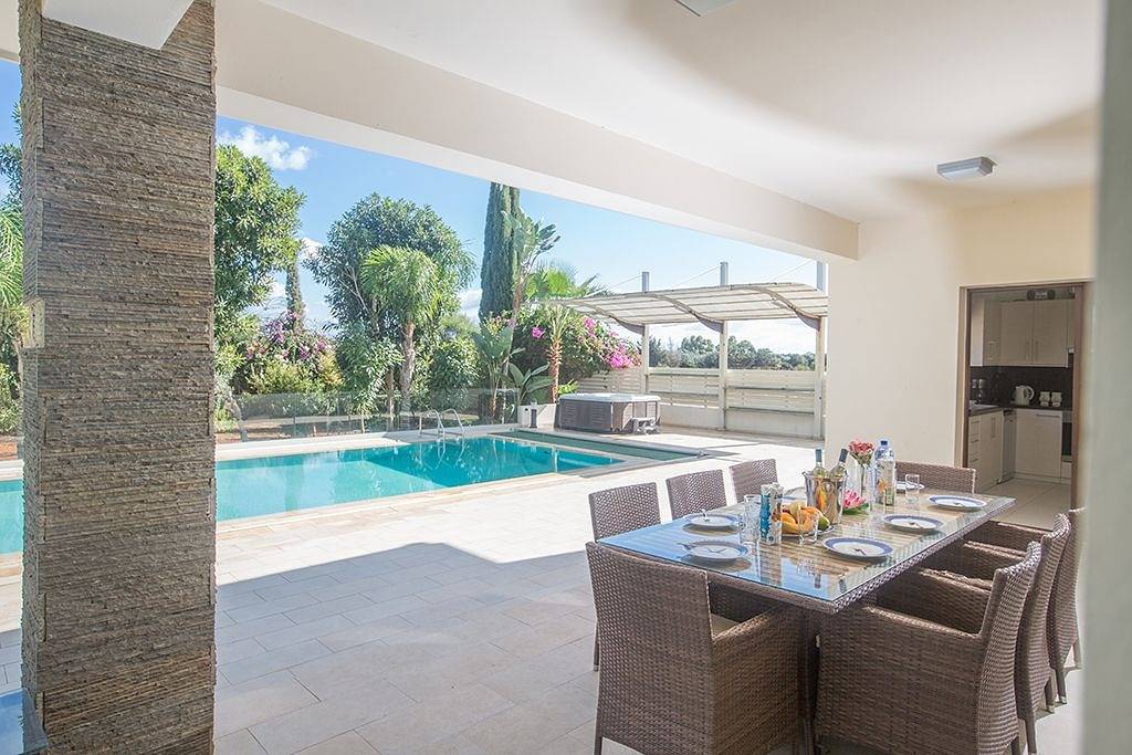 Villa für 8 Personen mit Whirlpool in Protaras, Südzypern