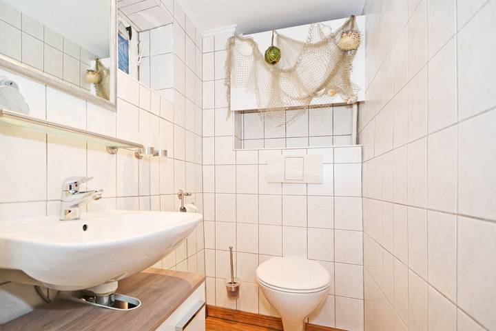 Ganze Wohnung, Gemütliche Souterrainwohung in Heringsdorf mit Terrasse – nur 100 m zum Strand in Seebad Heringsdorf, Heringsdorf