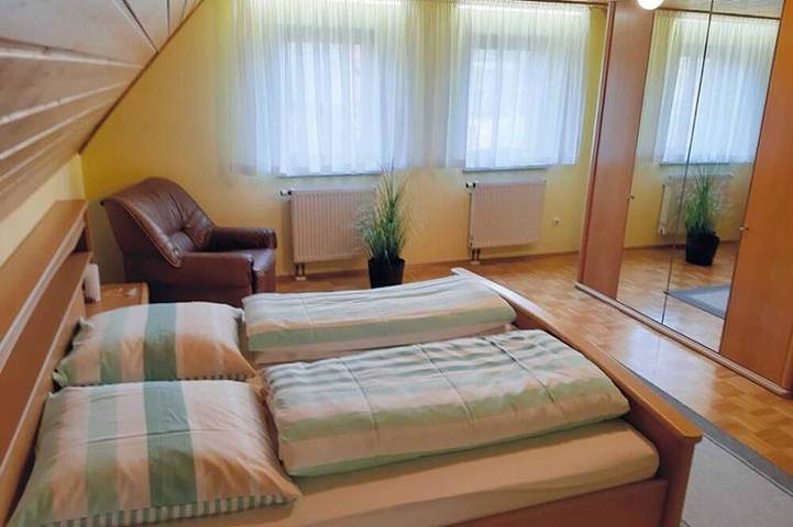 Ferienwohnung für 4 Personen, mit Garten in Eggolsheim - 2