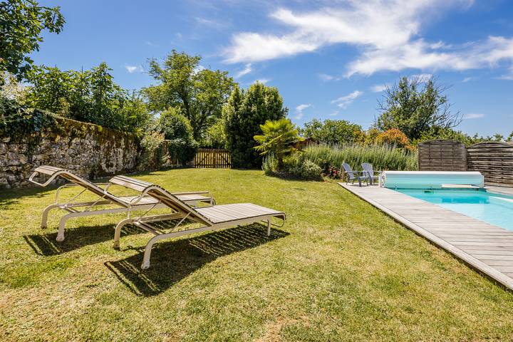 Gîte pour 8 personnes, avec piscine, animaux acceptés à La Bachellerie - 4