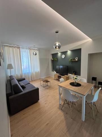 Gîte pour 4 personnes, avec vue et terrasse, animaux acceptés à Aubenas