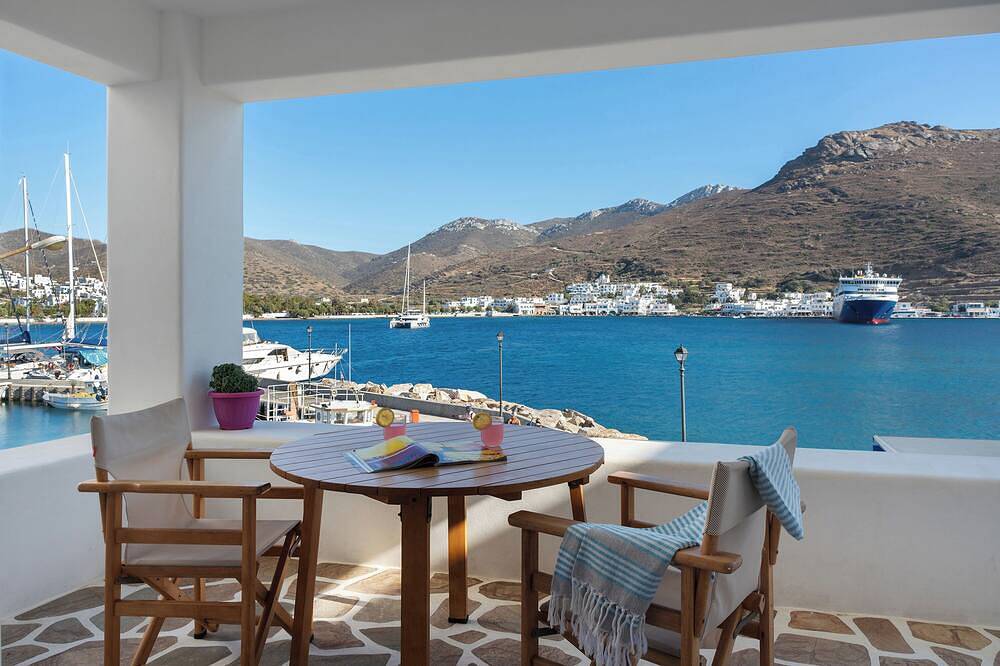 Entire apartment, Apartment 'Nicolas House 2' with Sea View, Private Terrace and Air Conditioning in Amorgos