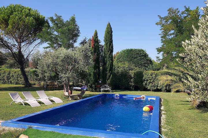 Location de vacances pour 3 personnes, avec Terrasse et Jardin à Entraigues-sur-la-Sorgue