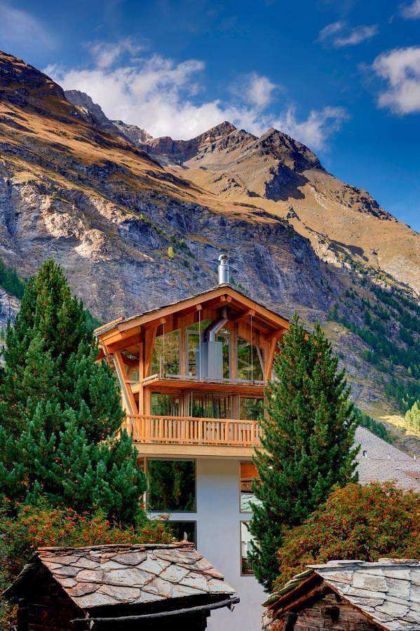 Luxury Chalet by Heinz Julen in Zermatt, Walliser Alpen