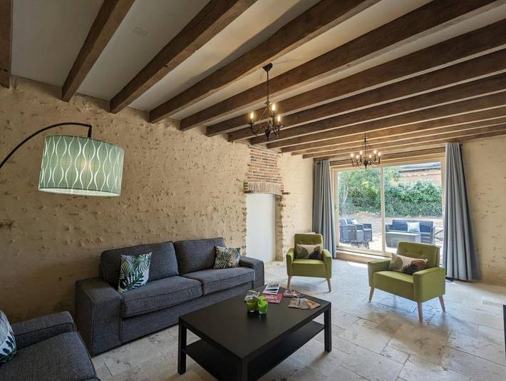 Location de vacances pour 6 personnes, avec Terrasse ainsi que Jardin et Vue dans Celon