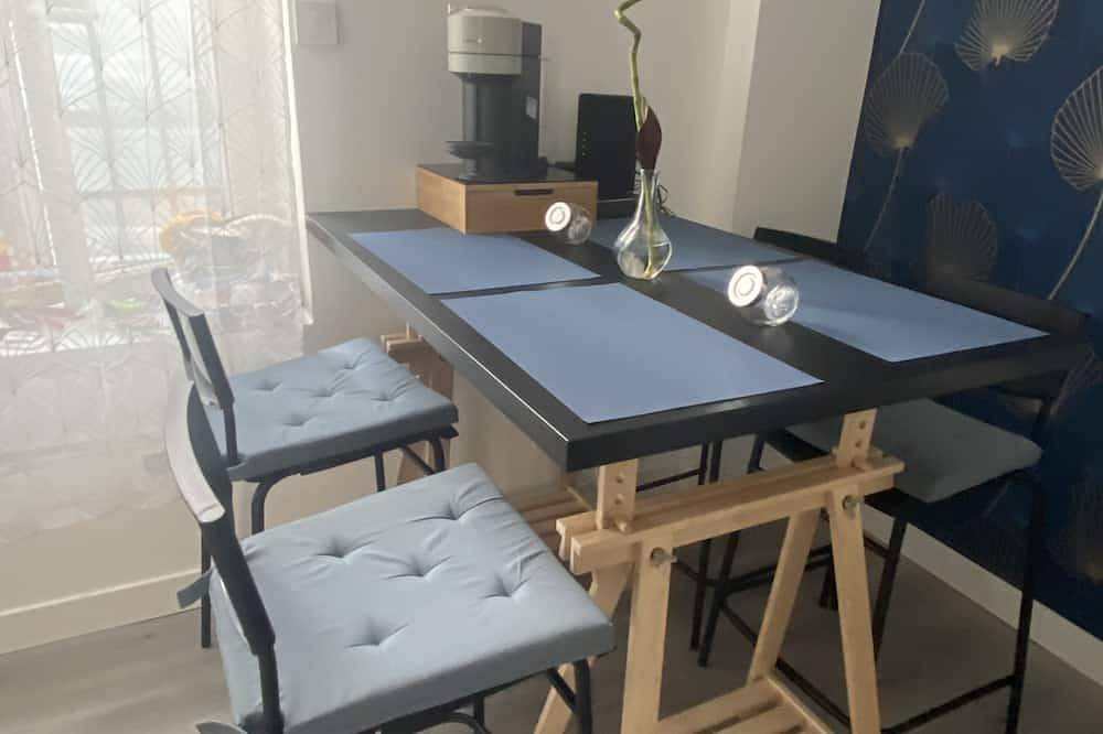 Ganze Wohnung, Renovated, comfortable city-center apartment in Louviers, Les Andelys und Umgebung