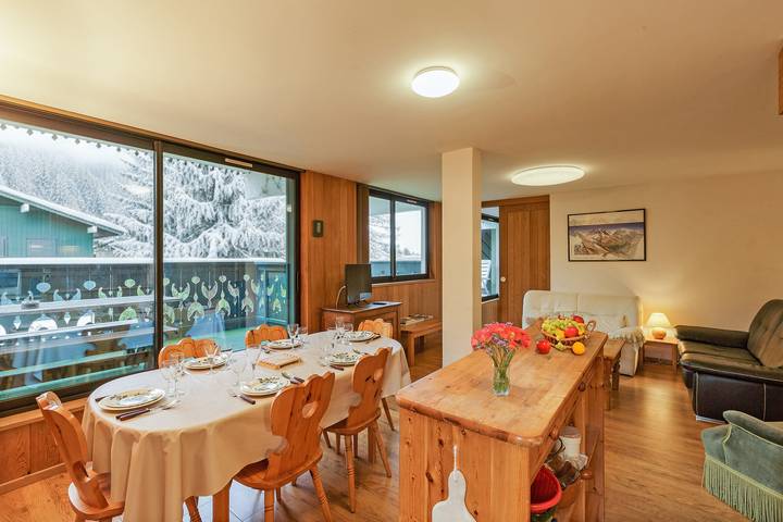 Chalet pour 6 personnes, avec balcon, adapté aux familles dans Argentière