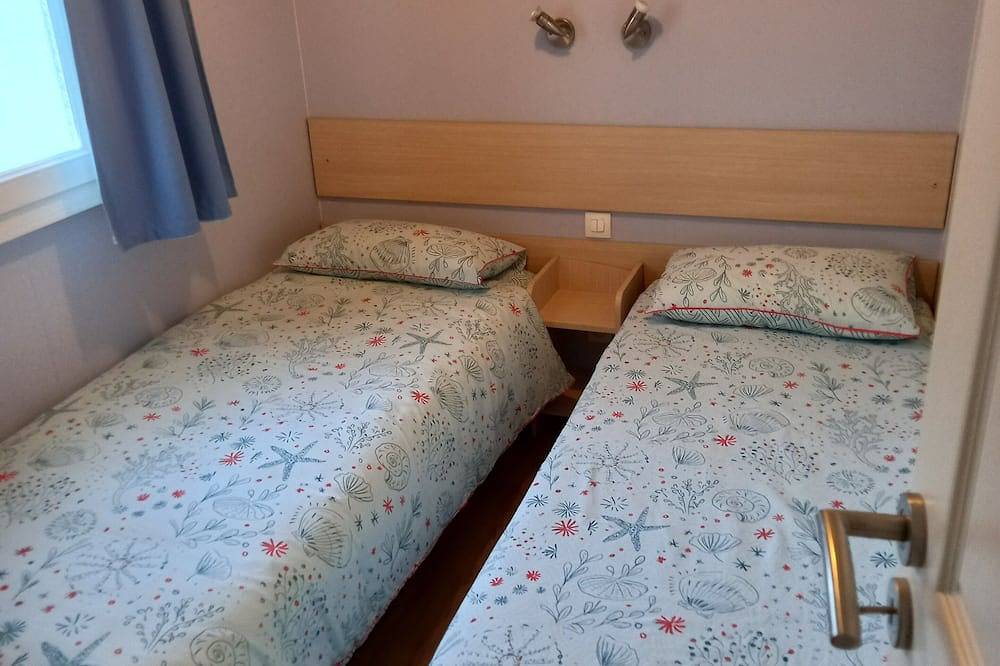 Mobil Home 40 m² , 4 personnes en Provence Verte. in Rocbaron, Côte méditerranéenne (France)