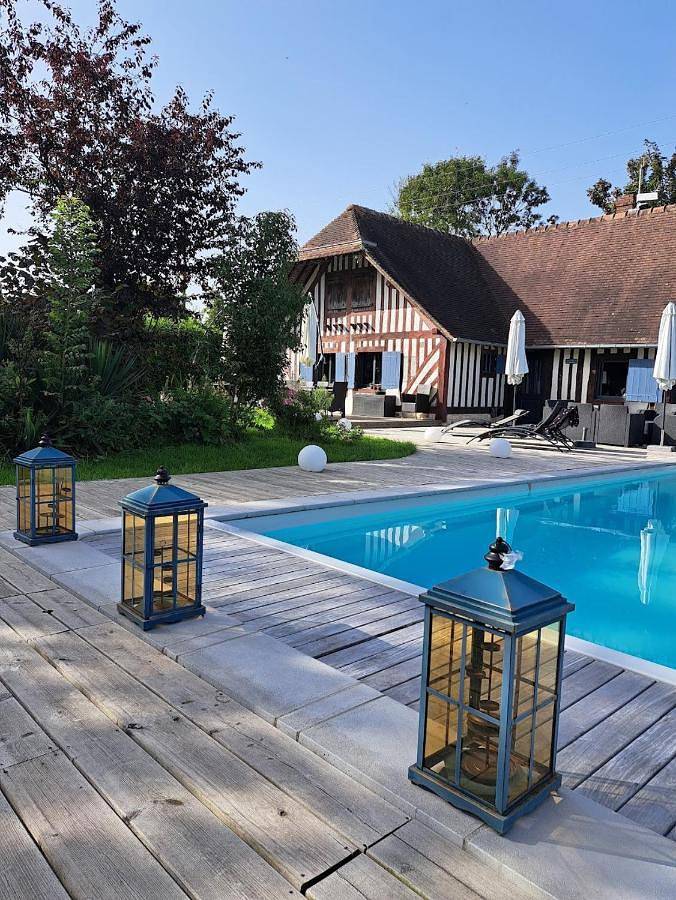 Location de vacances pour 2 personnes, avec Terrasse et Jardin ainsi que Piscine et Vue à Gonneville-sur-Honfleur - 3