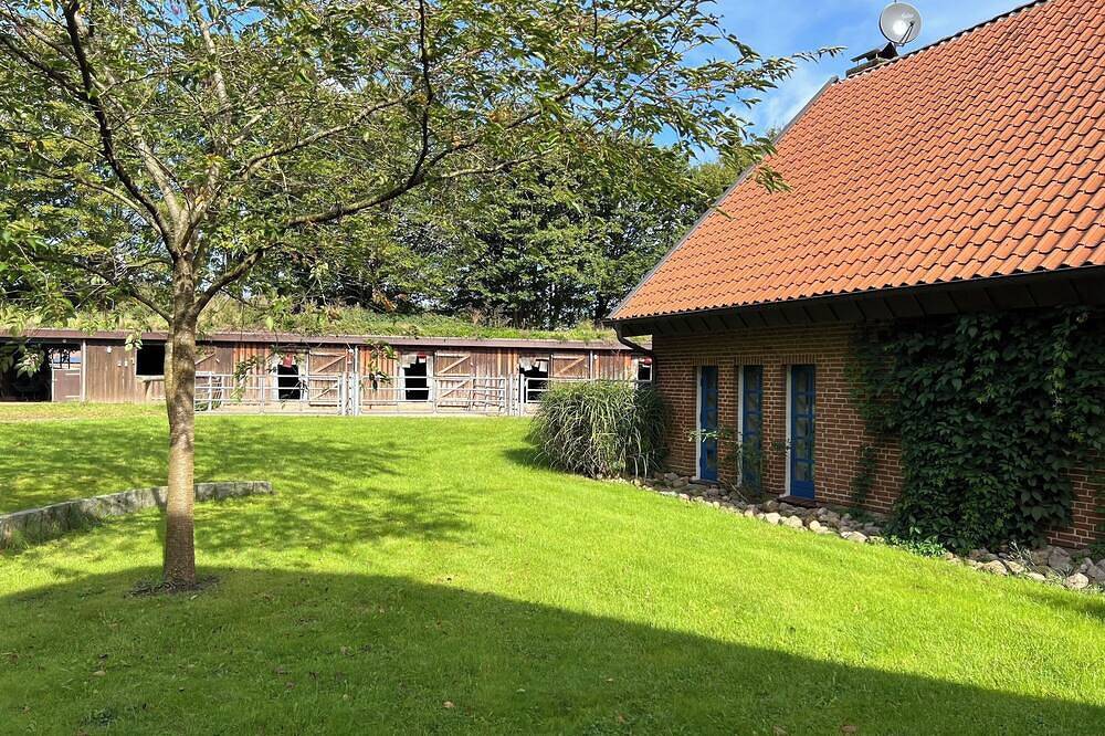 Ferien auf dem Islandpferdehof - Ferienhaus Gandur für bis zu 7 Personen in Osterby, Rendsburg-Eckernförde