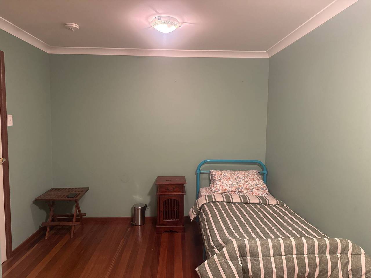 Pillai’s B & B, Private room attached bathroom in Vest-Australia