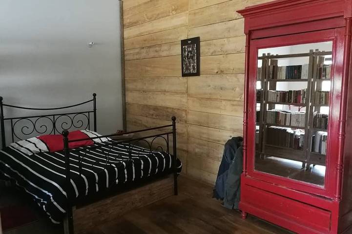 Location de vacances pour 2 personnes, avec terrasse à Saint-Sornin - 2