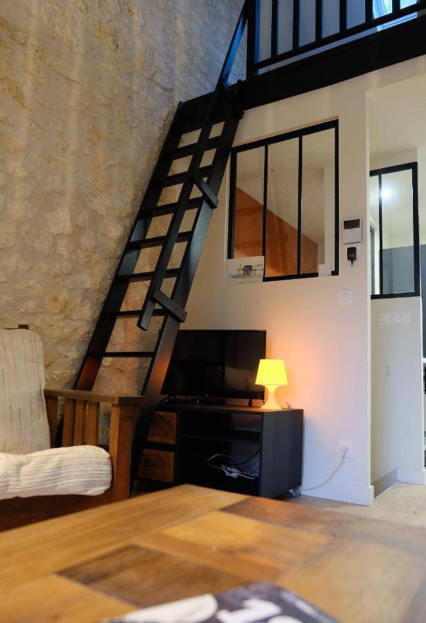 Gîte pour 7 personnes, avec terrasse dans Plage de Vallières - 3