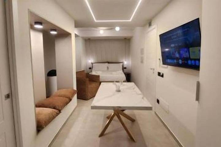 Apartamento entero, Room with a fully equipped kitchen and a sofa bed in Taranto, Golfo de Tarento