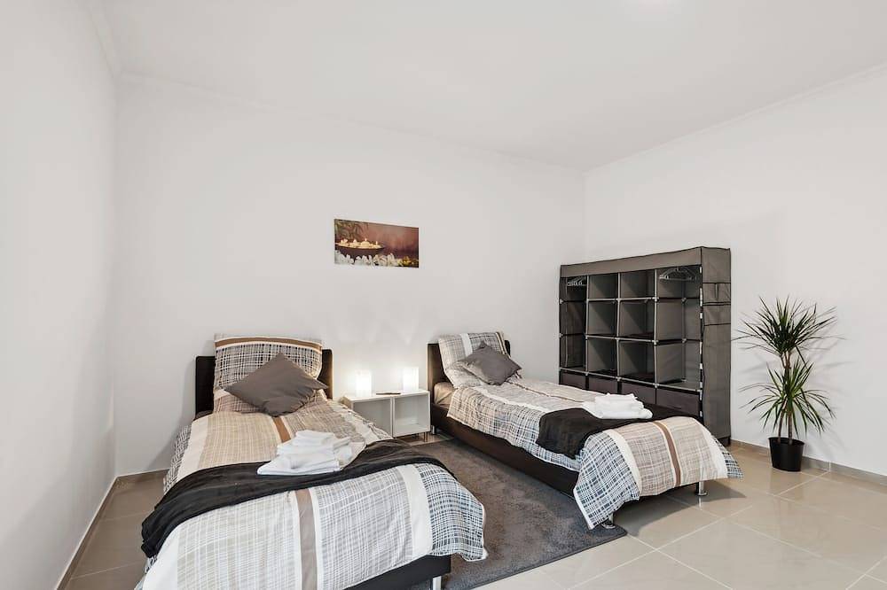 Ganze Wohnung, Zentrale Lage ... Ideal für Geschäftsleute, Monteure...3 Zimmer, Wlan, Smarttvs in Mettmann, Bergisches Land