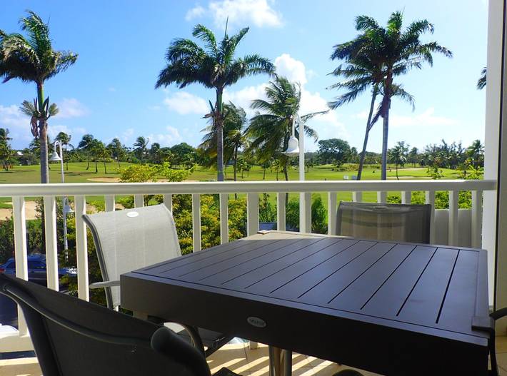 Appartement de vacances pour 4 personnes, avec piscine ainsi que balcon et jardin