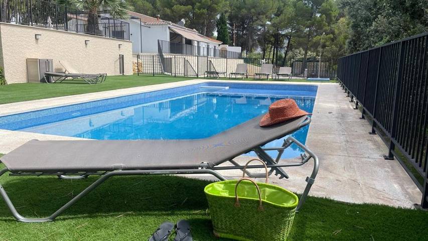 Casa rural para 15 personas, con Balcón y Terraza además de Jardín y Piscina en Castell de Castells - 4