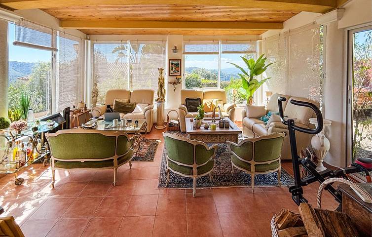 Apartamento con vistas a la playa, piscina y terraza cerca del centro de Tanneron in Tanneron, Costa mediterránea (Francia)