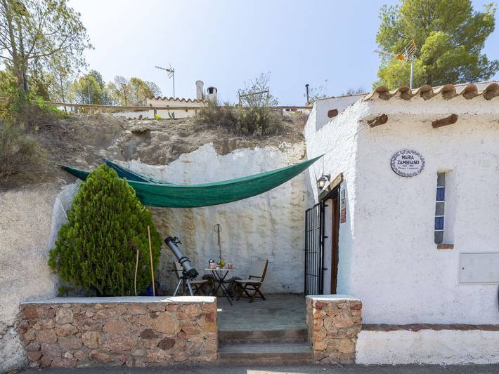 Casa rural para 4 personas, con Terraza y Jardín en Felix - 2