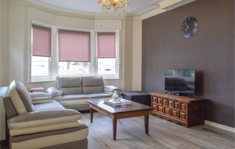 Ferienhaus für 10 Personen, mit Terrasse und Garten