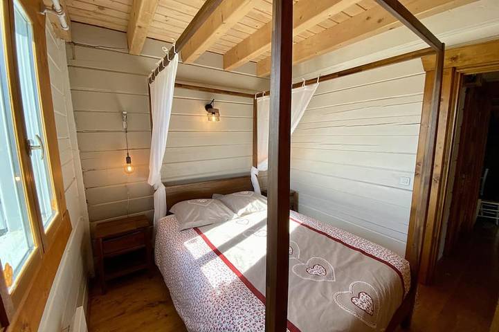 Gîte pour 8 personnes, avec terrasse et jardin à Brousses-et-Villaret - 4