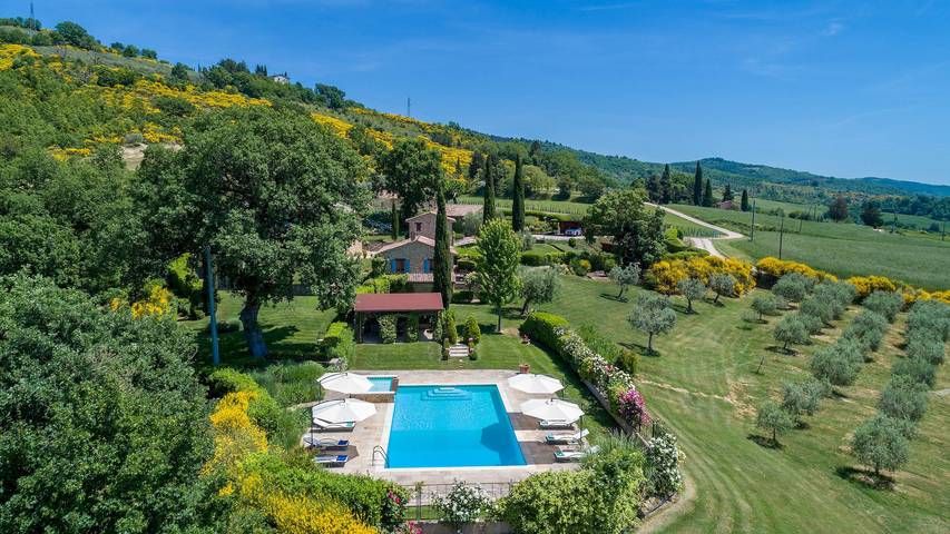 Villa for 6 people, with Hot tub and Garden as well as Sauna in Perugia
